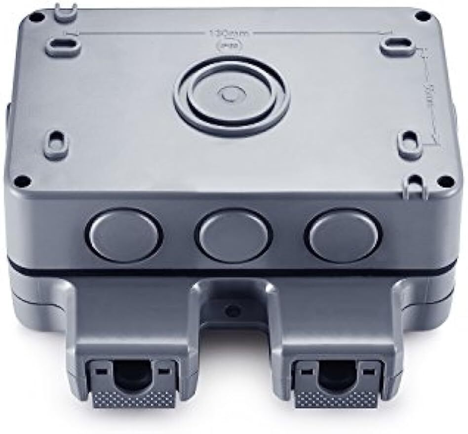 Weatherproof Outdoor Plug 13A 2 Gang Twin Switched Double Socket Outside Box UK